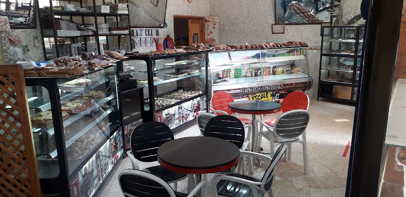 Patisserie Pizzeria Ľescale 2 - Café & Desserts - à Béjaïa