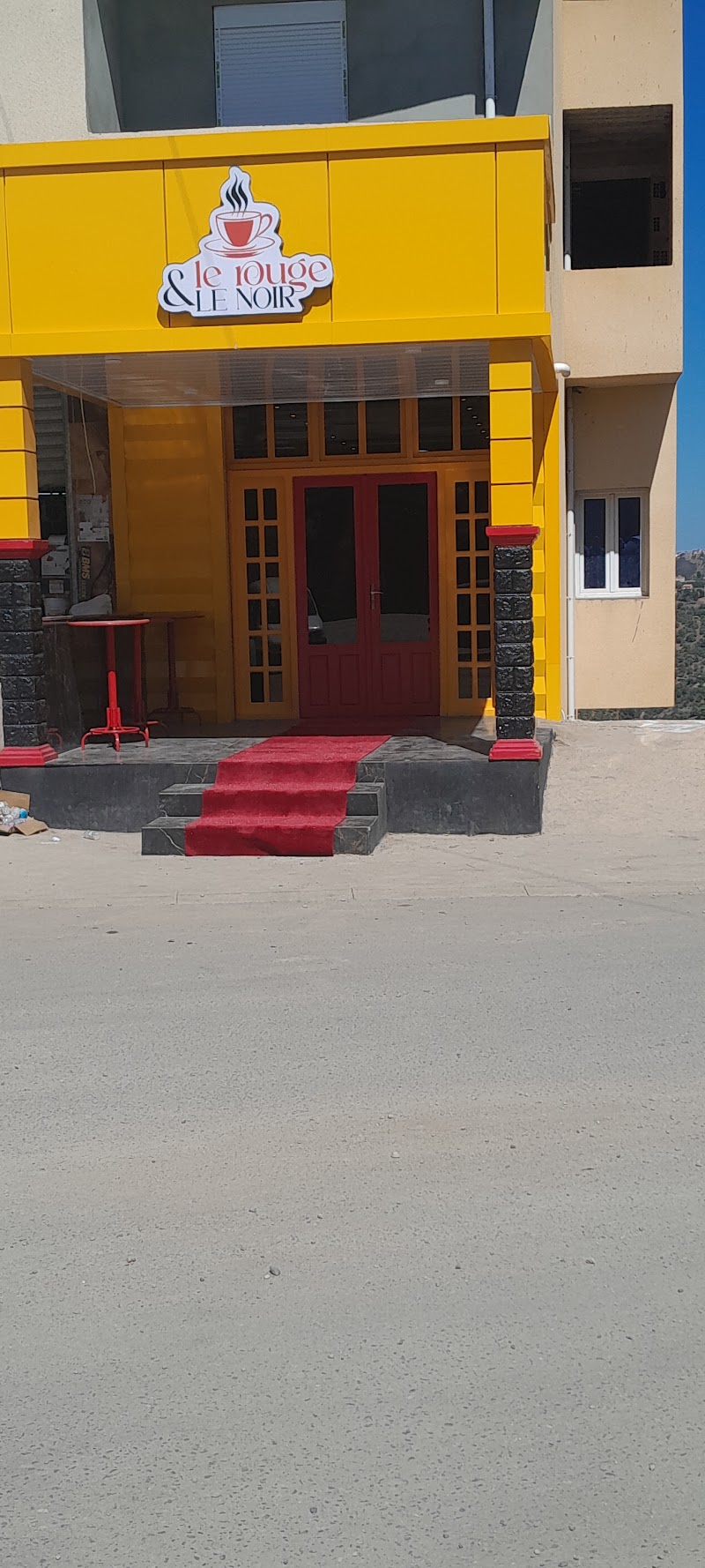 Cafétéria le Rouge & le Noir Fayçal