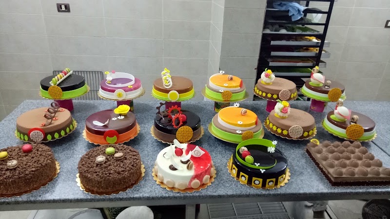 Patisserie Happy