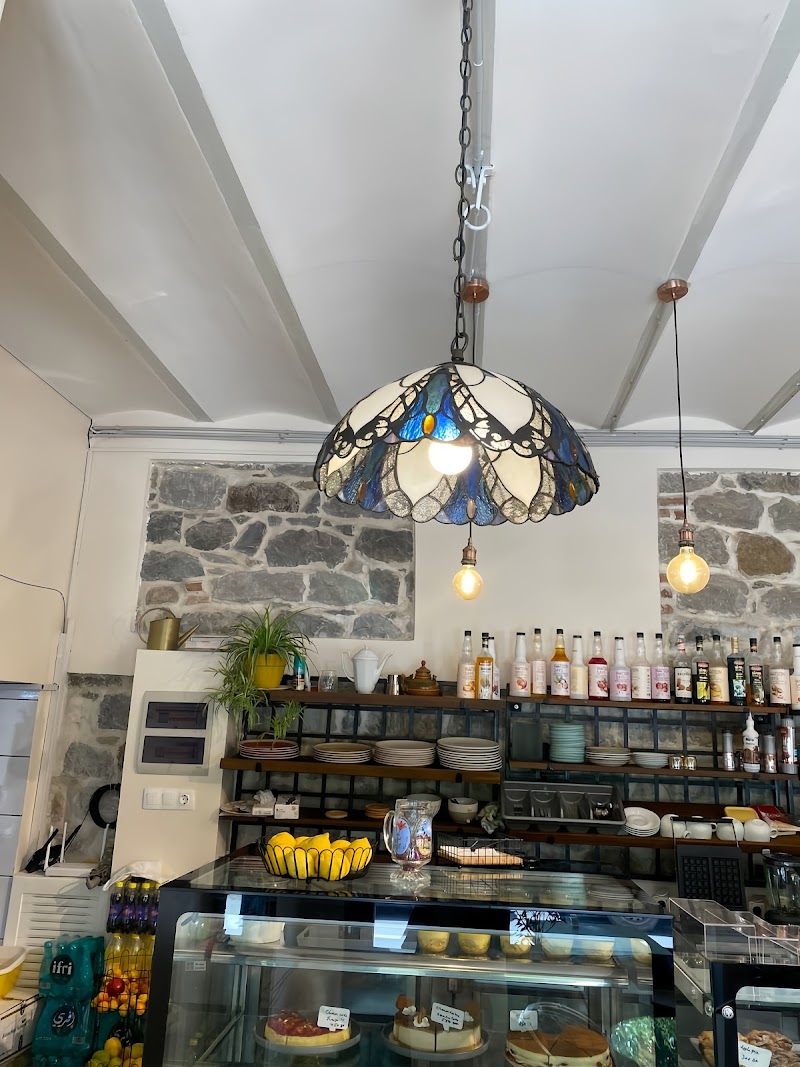 Laymoon Coffee Shop