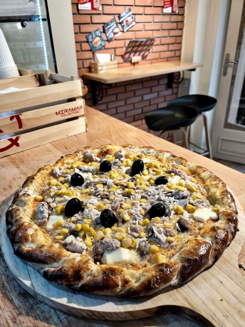 Pizza mazouni